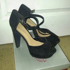 Breckelle's high heels